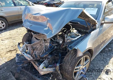 2015 Mercedes-Benz E 350 z USA, uszkodzony, nr VIN WDDHF5KB0FB091142